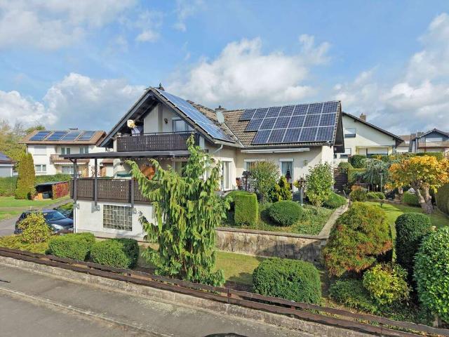 Haus zum Kaufen in Lohfelden 360.000,00 EUR 139.11 m²