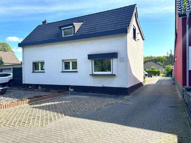 Haus zum Kaufen in Lohmar 299.000,00 EUR 110 m²