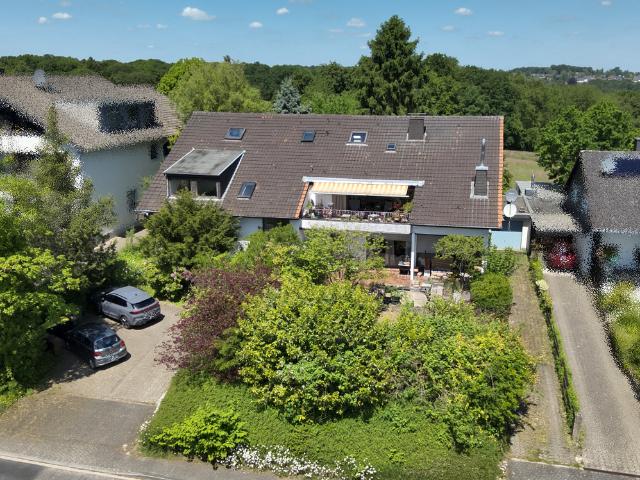 Haus zum Kaufen in Lohmar 825.000,00 EUR 498 m²