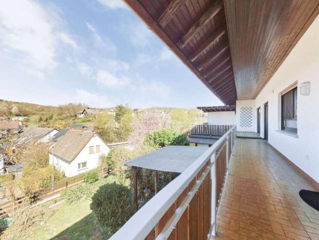 Haus zum Kaufen in Lollar 640.000,00 EUR 335.63 m²