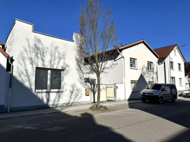 Haus zum Kaufen in Lorsch 415.000,00 EUR 203 m²