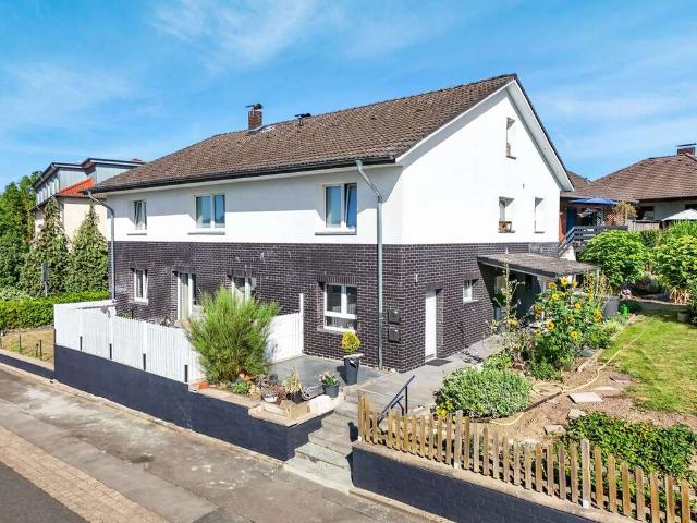 Haus zum Kaufen in Lauenau 495.000,00 EUR 398.31 m²