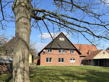 Haus zum Kaufen in Lauenhagen 329.000,00 EUR 250 m²