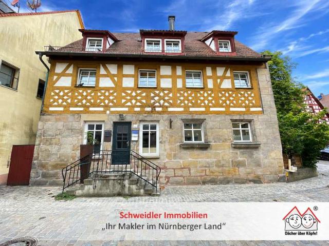 Haus zum Kaufen in Lauf 820.000,00 EUR 179.4 m²