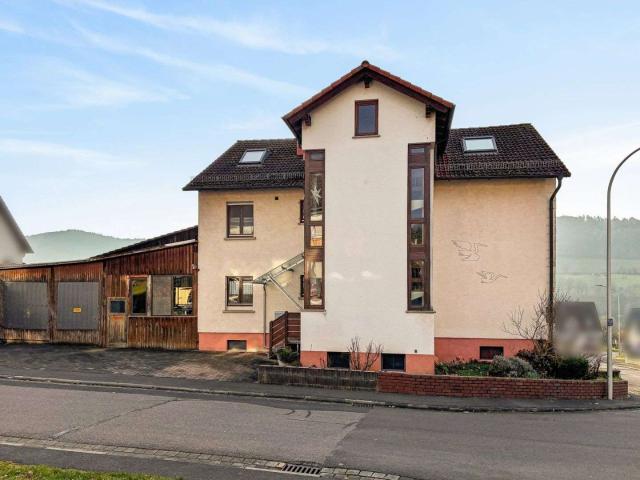 Haus zum Kaufen in Laufach 455.000,00 EUR 260 m²