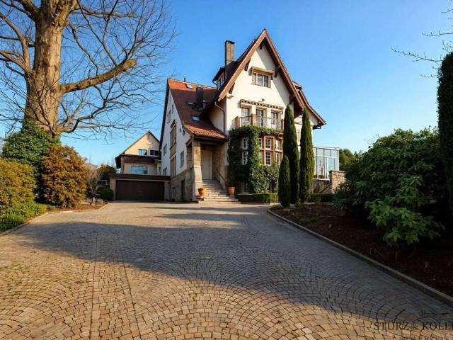 Haus zum Kaufen in Lautenbach 1.800.000,00 EUR 666 m²