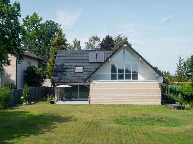 Haus zum Kaufen in Lage 599.000,00 EUR 249 m²