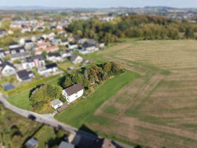 Haus zum Kaufen in Lage 357.700,00 EUR 173.9 m²
