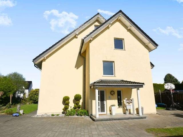 Haus zum Kaufen in Lage, Lippe 799.000,00 EUR 338 m²
