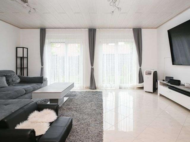 Haus zum Kaufen in Lage, Lippe 380.000,00 EUR 172 m²