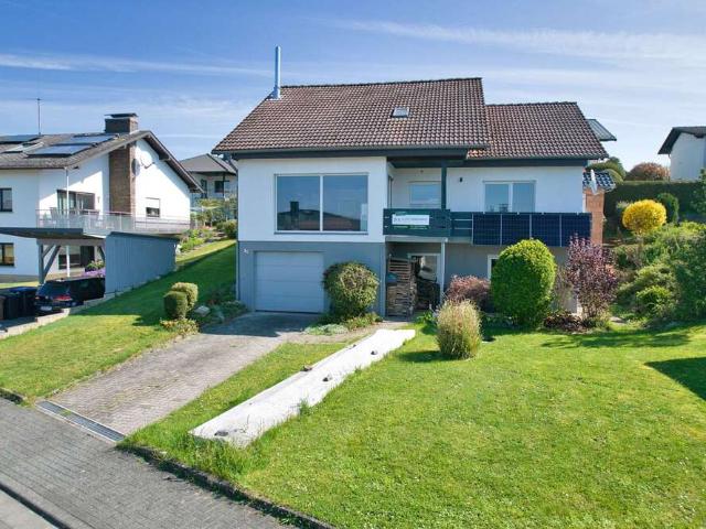 Haus zum Kaufen in Lahnau Waldgirmes 619.000,00 EUR 215 m²