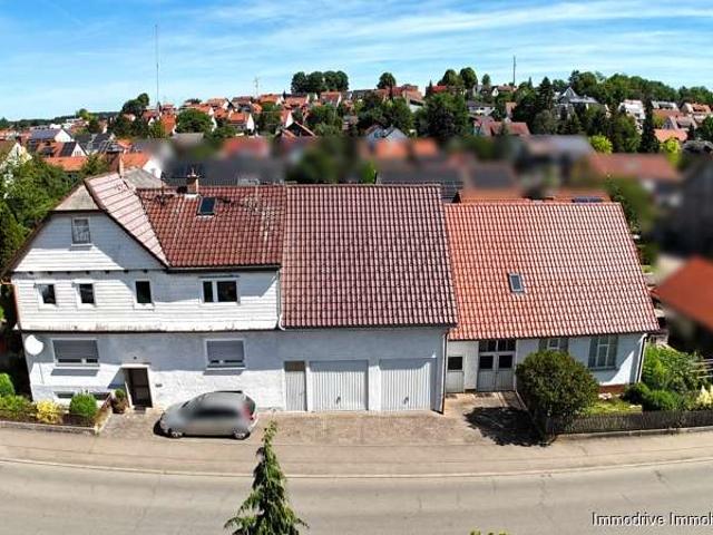 Haus zum Kaufen in Laichingen 449.000,00 EUR 153.65 m²