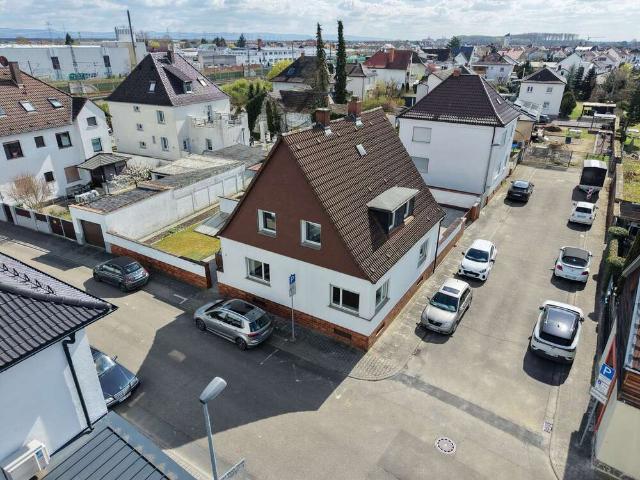 Haus zum Kaufen in Lampertheim 360.000,00 EUR 143.93 m²