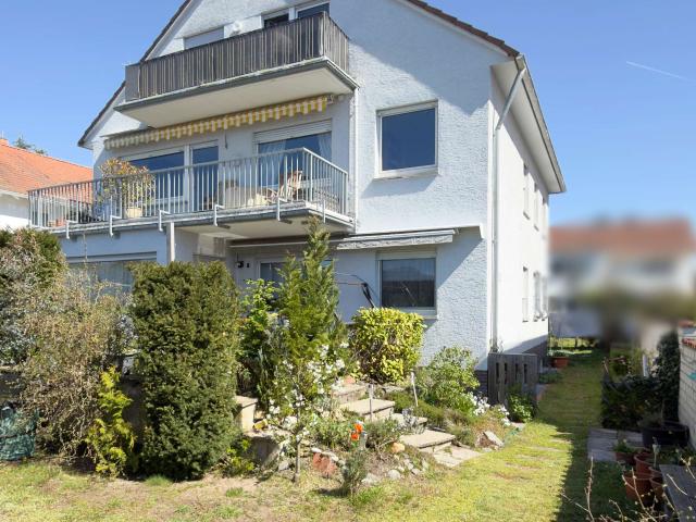Haus zum Kaufen in Langen 995.000,00 EUR 325.76 m²