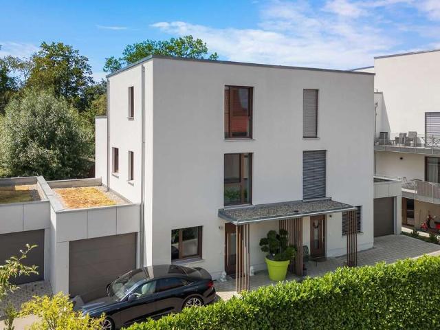Haus zum Kaufen in Langenau 889.000,00 EUR 137.88 m²