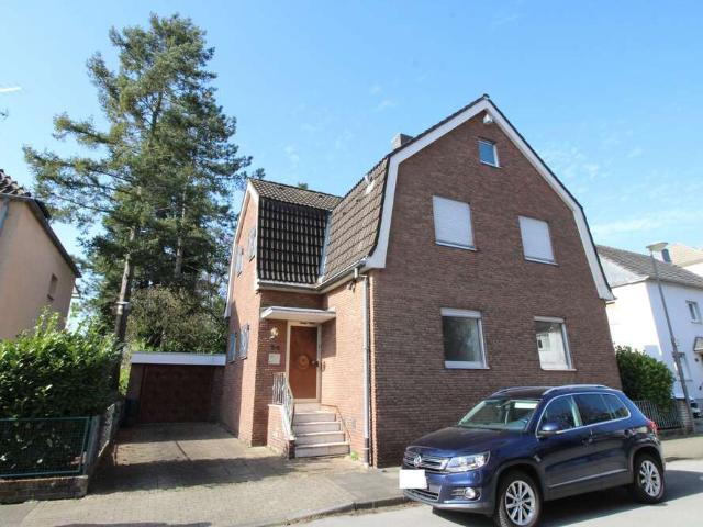 Haus zum Kaufen in Langenfeld 545.000,00 EUR 145.8 m²