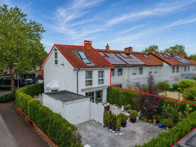 Haus zum Kaufen in Langenfeld 550.000,00 EUR 116.88 m²