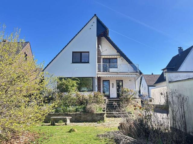 Haus zum Kaufen in Langenfeld 655.000,00 EUR 142 m²