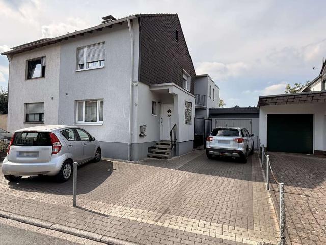Haus zum Kaufen in Langenfeld 695.000,00 EUR 120 m²