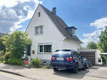 Haus zum Kaufen in Langenfeld 699.000,00 EUR 196 m²