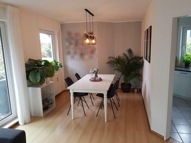 Haus zum Kaufen in Langenfeld 780.000,00 EUR 205 m²