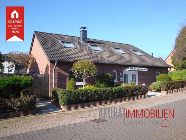 Haus zum Kaufen in Langenfeld 850.000,00 EUR 220 m²
