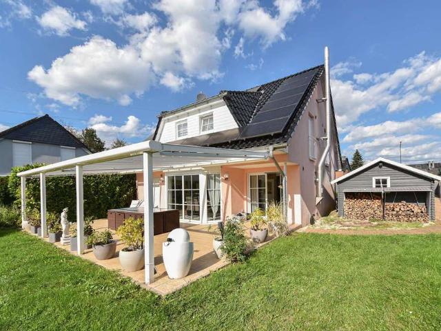 Haus zum Kaufen in Langenfeld 895.000,00 EUR 130 m²
