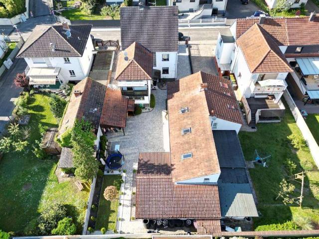 Haus zum Kaufen in Langenselbold 799.000,00 EUR 330 m²