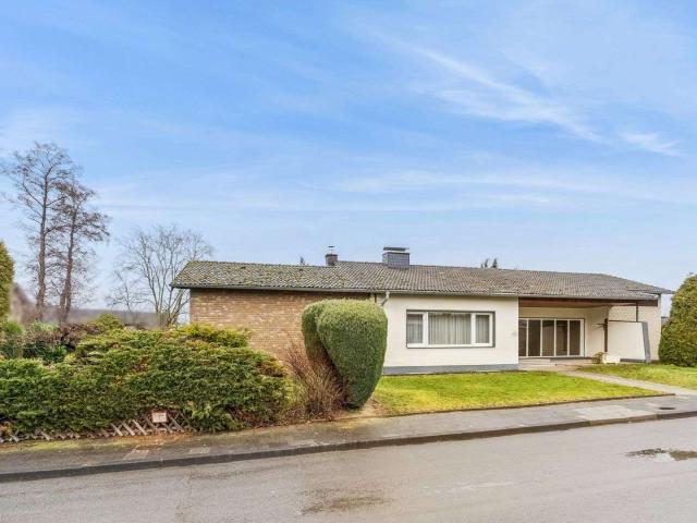 Haus zum Kaufen in Langerwehe 399.000,00 EUR 139.8 m²