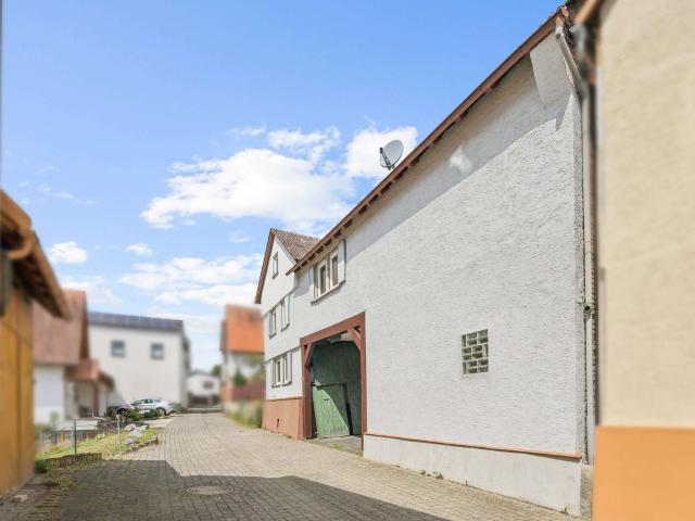 Haus zum Kaufen in Langgöns 255.000,00 EUR 159 m²