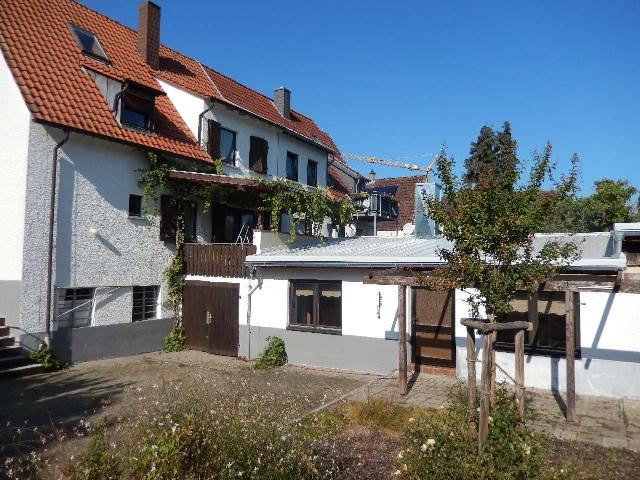 Haus zum Kaufen in Landau 460.000,00 EUR 208 m²