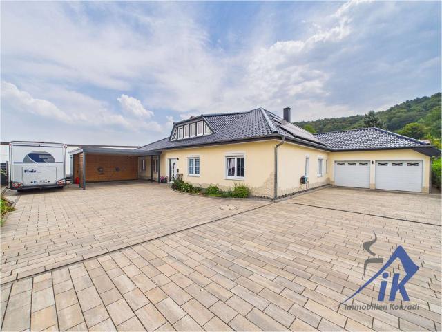 Haus zum Kaufen in Landstuhl 980.000,00 EUR 363 m²