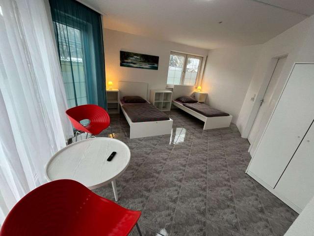 Haus zum Kaufen in Landsberg OT Queis 1.550.000,00 EUR 527 m²