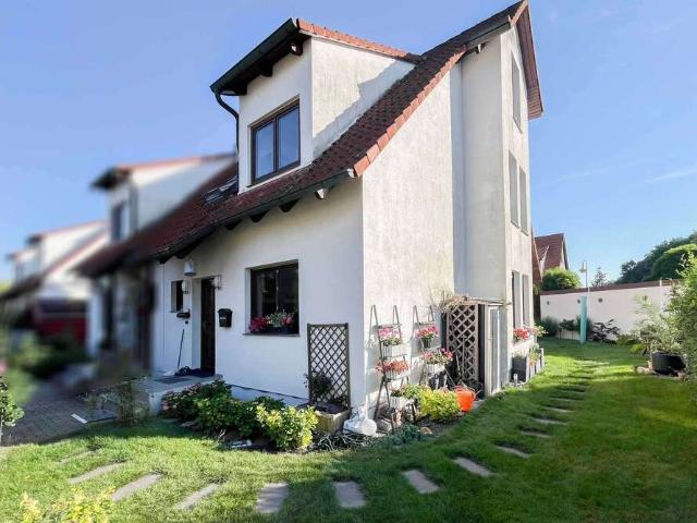 Haus zum Kaufen in Leuna 288.000,00 EUR 126.92 m²