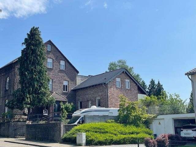 Haus zum Kaufen in Leverkusen 730.000,00 EUR 234 m²