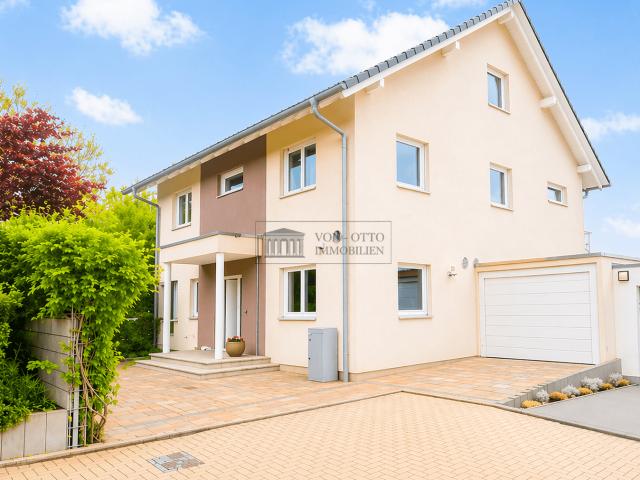 Haus zum Kaufen in Leverkusen 1.294.625,00 EUR 197.06 m²