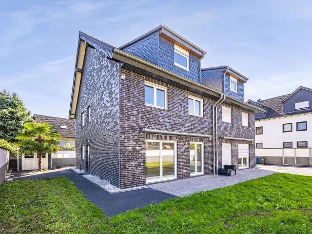 Haus zum Kaufen in Leverkusen 1.575.000,00 EUR 320 m²