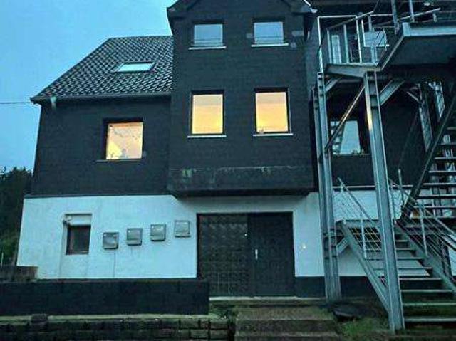 Haus zum Kaufen in Lebach 290.000,00 EUR 274.14 m²