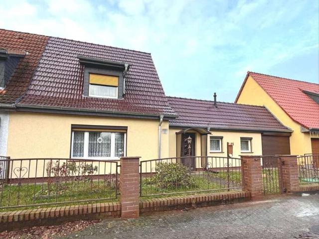 Haus zum Kaufen in Leegebruch 270.000,00 EUR 109 m²
