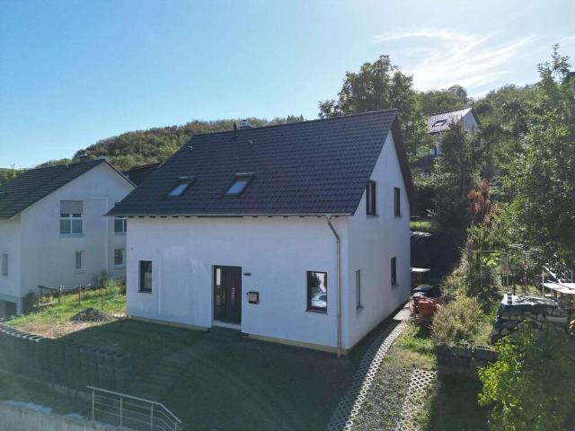 Haus zum Kaufen in Lehmen 379.000,00 EUR 151 m²