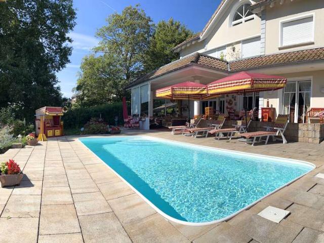 Haus zum Kaufen in Leichlingen 1.450.000,00 EUR 374 m²