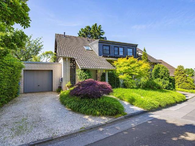 Haus zum Kaufen in Leichlingen 950.000,00 EUR 242 m²