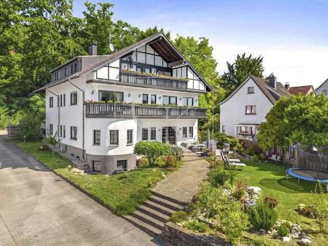 Haus zum Kaufen in Leichlingen Rheinland 1.695.000,00 EUR 636 m²