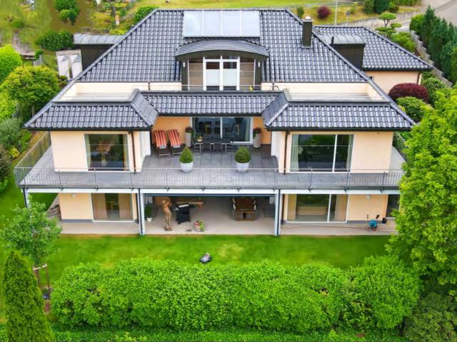 Haus zum Kaufen in Lemberg 1.380.000,00 EUR 390 m²