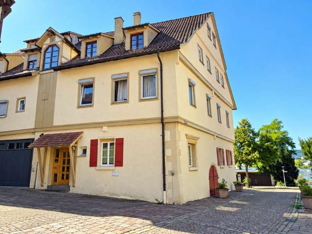 Haus zum Kaufen in Leonberg 800.000,00 EUR 380 m²