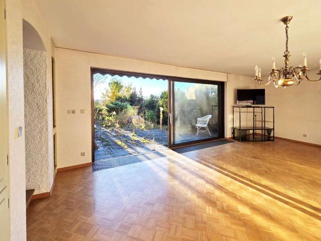 Haus zum Kaufen in Leonberg 850.000,00 EUR 270 m²