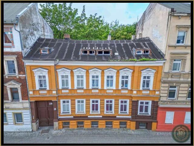 Haus zum Kaufen in Lichtenberg 1.795.000,00 EUR 565 m²