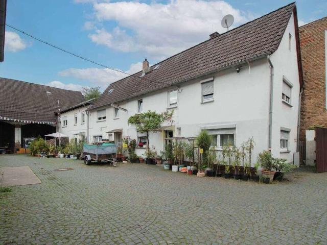 Haus zum Kaufen in Liederbach am Taunus 689.500,00 EUR 143.1 m²
