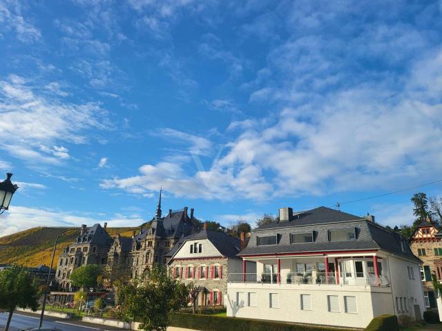 Haus zum Kaufen in Lieser 1.650.000,00 EUR 380 m²