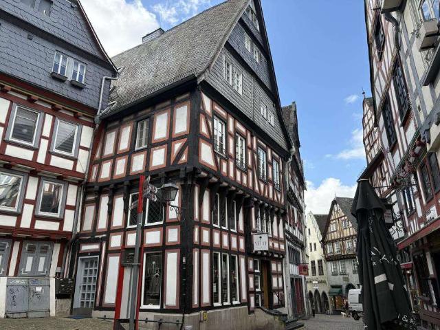 Haus zum Kaufen in Limburg 1.295.000,00 EUR 266.9 m²